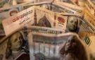 سعر الدولار مقابل الجنيه المصري في 11 بنكا مع بداية تعاملات الثلاثاء