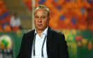 شوقي غريب يعقد اجتماعا مع مدرب منتخب الناشئين استعدادا لكأس العالم