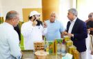 وزير السياحة ومحافظ مطروح يتفقدان منافذ منتجات الزيتون والتراث البدوي.. صور