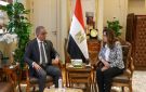 وزيرة التنمية المحلية والبيئة تتابع مع محافظ الجيزة ومسئولى الهيئة الهندسية للقوات المسلحة أعمال تطوير شارع جامعة الدول العربية