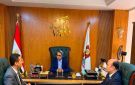 أخبار الوادي الجديد: بحث شراكة صينية في مشروعات الطاقة المتجددة.. والاستعداد لافتتاح أكبر مستشفى حكومي بالمحافظة.. وحزمة توجيهات لاستقبال العام ...