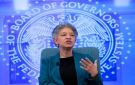 رئيسة فيدرالي بوسطن تحذر من ضرورة رفع الفائدة الأمريكية قريبا