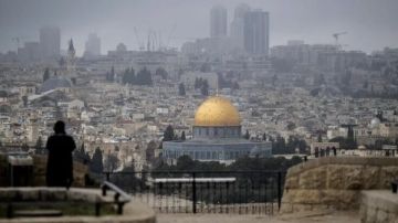 محافظة القدس تحذر من التصاعد المتسارع في قرارات الاحتلال بإبعاد المقدسيين عن الأقصى