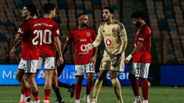 مصطفى شوبير يكشف كواليس تجديد عقده مع الأهلى: الاتفاق تم بدون شروط جزائية مصطفى شوبير يكشف كواليس تجديد عقده مع الأهلى: الاتفاق تم بدون شروط جزائية