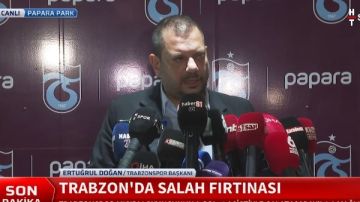 رئيس طرابزون يشكر صلاح بعد رباعية جالاتا سراي: نجم عالمي وشخصية استثنائية رئيس طرابزون يشكر صلاح بعد رباعية جالاتا سراي: نجم عالمي وشخصية استثنائية
