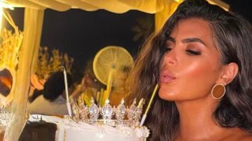 بفستان جرئ.. زوجة ماجد المصرى تحتفل بعيد ميلادها شاهد بفستان جرئ.. زوجة ماجد المصرى تحتفل بعيد ميلادها شاهد