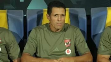 مدرب الجيش الرواندي لعموتة: كن أبا للاعبي الأهلي مدرب الجيش الرواندي لعموتة: كن أبا للاعبي الأهلي