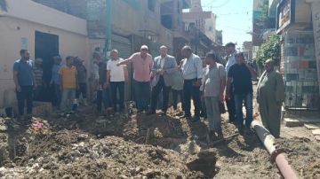 نائب محافظ الجيزة يتابع ميدانيا نسب تنفيذ مشروع الصرف الصحي بقرية طهما في العياط نائب محافظ الجيزة يتابع ميدانيا نسب تنفيذ مشروع الصرف الصحي بقرية طهما في العياط