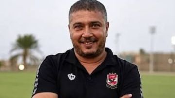 الراحل أحمد سراج نجم الأهلي.. بطولة استثنائية ومسيرة ناجحة مع الناشئين الراحل أحمد سراج نجم الأهلي.. بطولة استثنائية ومسيرة ناجحة مع الناشئين