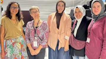 وفد من جامعة بني سويف في زيارة علمية وبحثية إلى جامعة باريس ساكلاي بفرنسا وفد من جامعة بني سويف في زيارة علمية وبحثية إلى جامعة باريس ساكلاي بفرنسا