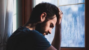 علاج الاكتئاب بسماعة .. تطوير جهاز جديد يغني عن الأدوية النفسية علاج الاكتئاب بسماعة .. تطوير جهاز جديد يغني عن الأدوية النفسية