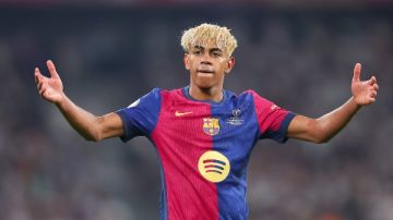 لامين يامال: تلك النصيحة غيرت حياتي.. وكرست نفسي لـ حلمي ومستقبلي لامين يامال: تلك النصيحة غيرت حياتي.. وكرست نفسي لـ حلمي ومستقبلي