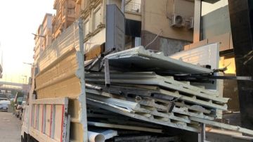 إزالة جمالون حديد مخالف بشارع أحمد عرابي في العجوزة إزالة جمالون حديد مخالف بشارع أحمد عرابي في العجوزة