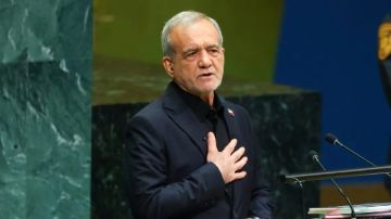 الرئيس الإيراني: التقيت مجتبي خامنئي قبل شهر.. والمرشد الأعلى بصحة جيدة ويوجه قيادتنا الرئيس الإيراني: التقيت مجتبي خامنئي قبل شهر.. والمرشد الأعلى بصحة جيدة ويوجه قيادتنا