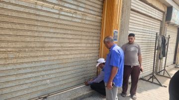 محافظ أسيوط: استمرار حملات التفتيش على تراخيص المحال والمطاعم وتشميع 4 محال غير مرخصة بمنفلوط محافظ أسيوط: استمرار حملات التفتيش على تراخيص المحال والمطاعم وتشميع 4 محال غير مرخصة بمنفلوط