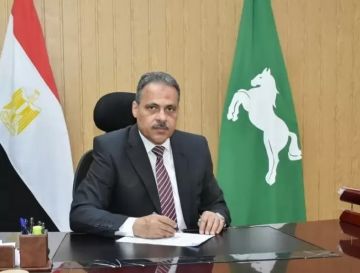محافظ الشرقية: تكثيف أعمال النظافة وتجميل الشوارع والميادين استعدادا للاحتفال بالعيد القومي الـ145 محافظ الشرقية: تكثيف أعمال النظافة وتجميل الشوارع والميادين استعدادا للاحتفال بالعيد القومي الـ145