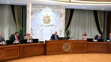 مؤتمرات دورية للوزراء وتفاعل فوري مع الإعلام.. مدبولي يعلن توجيهات رئاسية بإنشاء شبكة تواصل مباشر مع المواطنين مؤتمرات دورية للوزراء وتفاعل فوري مع الإعلام.. مدبولي يعلن توجيهات رئاسية بإنشاء شبكة تواصل مباشر مع المواطنين