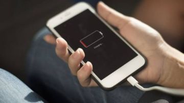 وداعا لأزمة الشحن.. كيف تجعل بطارية هاتفك تدوم 24 ساعة كاملة؟ وداعا لأزمة الشحن.. كيف تجعل بطارية هاتفك تدوم 24 ساعة كاملة؟