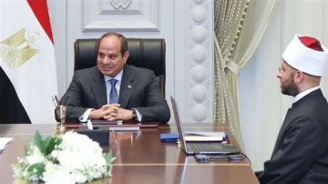 السيسي يوجه بتبنى مشروع تخضير القاهرة .. تحويل المساحات المخلاة إلى مسطحات خضراء السيسي يوجه بتبنى مشروع تخضير القاهرة .. تحويل المساحات المخلاة إلى مسطحات خضراء
