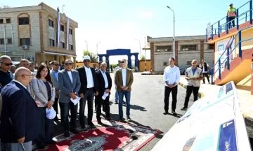 رئيس الوزراء يبدأ جولة موسعة لتفقد عدد من المشروعات الخدمية والتنموية بكفر الشيخ رئيس الوزراء يبدأ جولة موسعة لتفقد عدد من المشروعات الخدمية والتنموية بكفر الشيخ