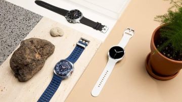 مقارنة بين Galaxy Watch 8 وWatch Ultra تكشف الفروق في البطارية والمتانة مقارنة بين Galaxy Watch 8 وWatch Ultra تكشف الفروق في البطارية والمتانة