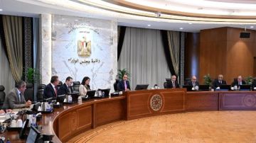 التقي عددا من المطورين.. رئيس الوزراء يستكمل مناقشة مقترح مشروع قانون لتنظيم السوق العقارية التقي عددا من المطورين.. رئيس الوزراء يستكمل مناقشة مقترح مشروع قانون لتنظيم السوق العقارية