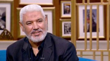 جمال عبدالحميد: جبت للأهلي 5 دوري وبعدين سابني بعكازين للزمالك جمال عبدالحميد: جبت للأهلي 5 دوري وبعدين سابني بعكازين للزمالك