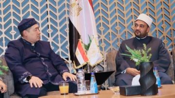 الأعلى للشئون الإسلامية يعزز شراكاته في آسيا الوسطى عبر المنح والبرامج التعليمية الأعلى للشئون الإسلامية يعزز شراكاته في آسيا الوسطى عبر المنح والبرامج التعليمية