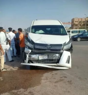 مصرع شخص وإصابة 9 آخرين في انقلاب ميكروباص بطريق السويس مصرع شخص وإصابة 9 آخرين في انقلاب ميكروباص بطريق السويس