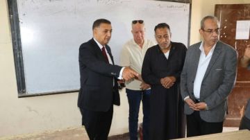 الجلابية ليست السبب.. محافظ القليوبية يكشف سبب إعفاء مدير مدرسة برقطا