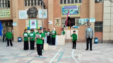 شارك بطابور الصباح.. مدير تعليم دمياط يتفقد المدارس للاطمئنان على انتظام الدراسة شارك بطابور الصباح.. مدير تعليم دمياط يتفقد المدارس للاطمئنان على انتظام الدراسة