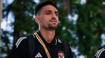 طبيب الأهلي يكشف تفاصيل إصابة طاهر محمد طاهر طبيب الأهلي يكشف تفاصيل إصابة طاهر محمد طاهر