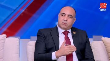 مستشار قانوني يحذر المواطنين من التعاقد مع المطورين العقاريين دون مراجعة مستشار قانوني يحذر المواطنين من التعاقد مع المطورين العقاريين دون مراجعة