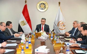 وزير التموين يتابع تنفيذ مبادرة خفض الأسعار ويوجه بتكثيف ضخ السلع بمصر وزير التموين يتابع تنفيذ مبادرة خفض الأسعار ويوجه بتكثيف ضخ السلع بمصر