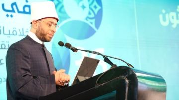 أسامة الأزهري ينعى والدة أمين جمعية علماء أهل السنة ورئيس جامعة معدن الثقافة الإسلامية بالهند أسامة الأزهري ينعى والدة أمين جمعية علماء أهل السنة ورئيس جامعة معدن الثقافة الإسلامية بالهند