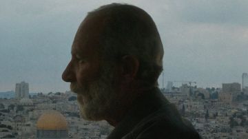 العرض العالمي الأول لفيلم حوار مع البحر في مهرجان فينيسيا السينمائي.. غدا العرض العالمي الأول لفيلم حوار مع البحر في مهرجان فينيسيا السينمائي.. غدا