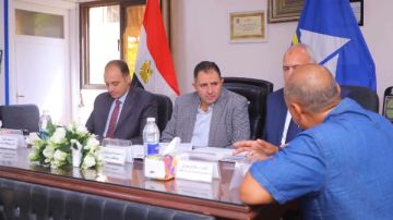 المحافظ هيجيلك.. محافظ دمياط يلتقي أهالي فارسكور المحافظ هيجيلك.. محافظ دمياط يلتقي أهالي فارسكور