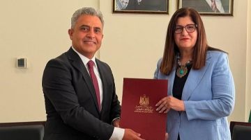 وزيرة الخارجية الفلسطينية تثمن جهود مصر لوقف العدوان وتحقيق التهدئة ورفع الحصار عن غزة وزيرة الخارجية الفلسطينية تثمن جهود مصر لوقف العدوان وتحقيق التهدئة ورفع الحصار عن غزة