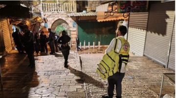 استشهاد شاب فلسطيني في القدس بنيران شرطة الاحتلال استشهاد شاب فلسطيني في القدس بنيران شرطة الاحتلال