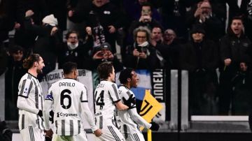 الدوري الإيطالي.. تغريم يوفنتوس بسبب سلوك بعض جماهيره الدوري الإيطالي.. تغريم يوفنتوس بسبب سلوك بعض جماهيره
