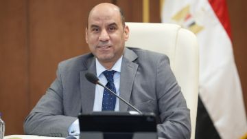 رسميا.. ضم وزير العمل للمجموعة الوزارية لريادة الأعمال رسميا.. ضم وزير العمل للمجموعة الوزارية لريادة الأعمال