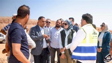 وزيرة الإسكان: تنفيذ مشروعات سكنية وخدمية ومرافق وتطوير الطرق بمدينة السويس الجديدة وزيرة الإسكان: تنفيذ مشروعات سكنية وخدمية ومرافق وتطوير الطرق بمدينة السويس الجديدة