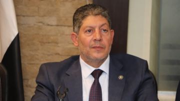 خالد السيد: المنصة الإلكترونية للخدمات القنصلية خطوة مهمة لتيسير خدمات المصريين بالخارج خالد السيد: المنصة الإلكترونية للخدمات القنصلية خطوة مهمة لتيسير خدمات المصريين بالخارج