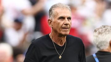 كيروش يعلن تجديد تعاقده مع منتخب غانا