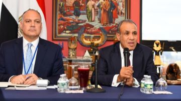 وزير الخارجية يلتقي أبناء الجالية المصرية في نيويورك وزير الخارجية يلتقي أبناء الجالية المصرية في نيويورك