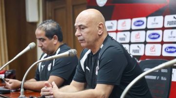 حسام حسن يعلن جاهزية منتخب مصر لمواجهة أنجولا.. ويؤكد: لا نعترف بالأعذار حسام حسن يعلن جاهزية منتخب مصر لمواجهة أنجولا.. ويؤكد: لا نعترف بالأعذار