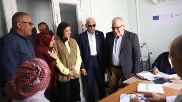رئيس هيئة التأمين الصحي يتفقد مجمع العريش الطبي