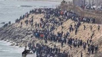 إسبانيا تعيد 5321 مهاجرا من سبتة إلى المغرب.. تفاصيل الأزمة إسبانيا تعيد 5321 مهاجرا من سبتة إلى المغرب.. تفاصيل الأزمة
