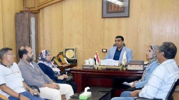 نائب محافظ الأقصر يعقد اجتماعا لمناقشة سبل دعم أصحاب المشروعات بالمراكز والمدن نائب محافظ الأقصر يعقد اجتماعا لمناقشة سبل دعم أصحاب المشروعات بالمراكز والمدن