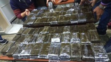 بحوزته 325 فرش حشيش.. أمن الجيزة يضبط ملك الكيف بالمنيرة الغربية بحوزته 325 فرش حشيش.. أمن الجيزة يضبط ملك الكيف بالمنيرة الغربية